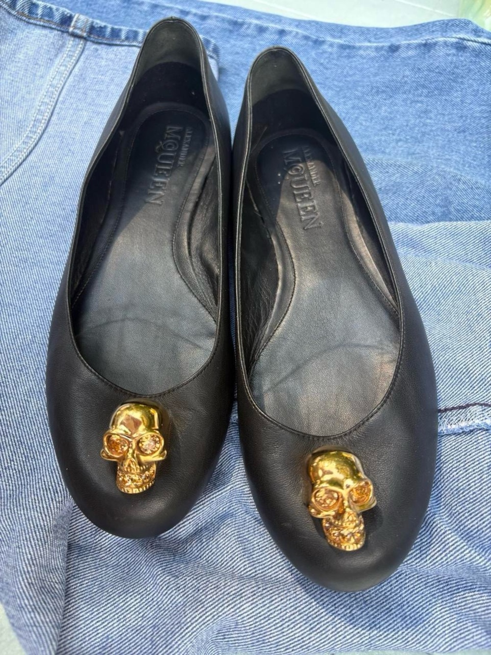 Alexander McQueen Skull-Toe Ballet
Flats Black Leather Gold Crystal IT
39